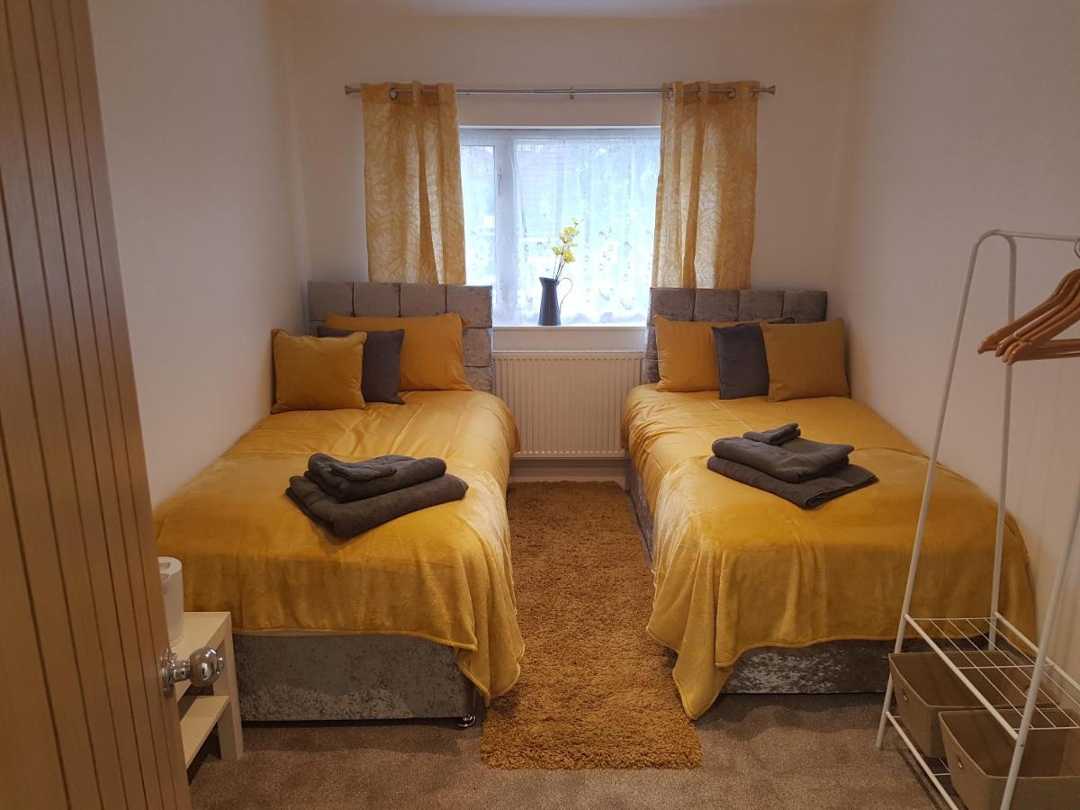 Rosie Flanagan'S Bed & Breakfast สเกคเนส ภายนอก รูปภาพ