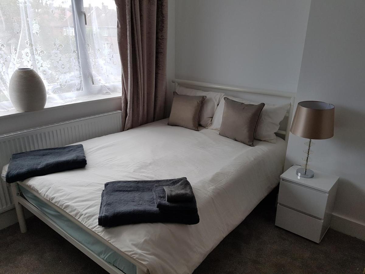 Rosie Flanagan'S Bed & Breakfast สเกคเนส ภายนอก รูปภาพ