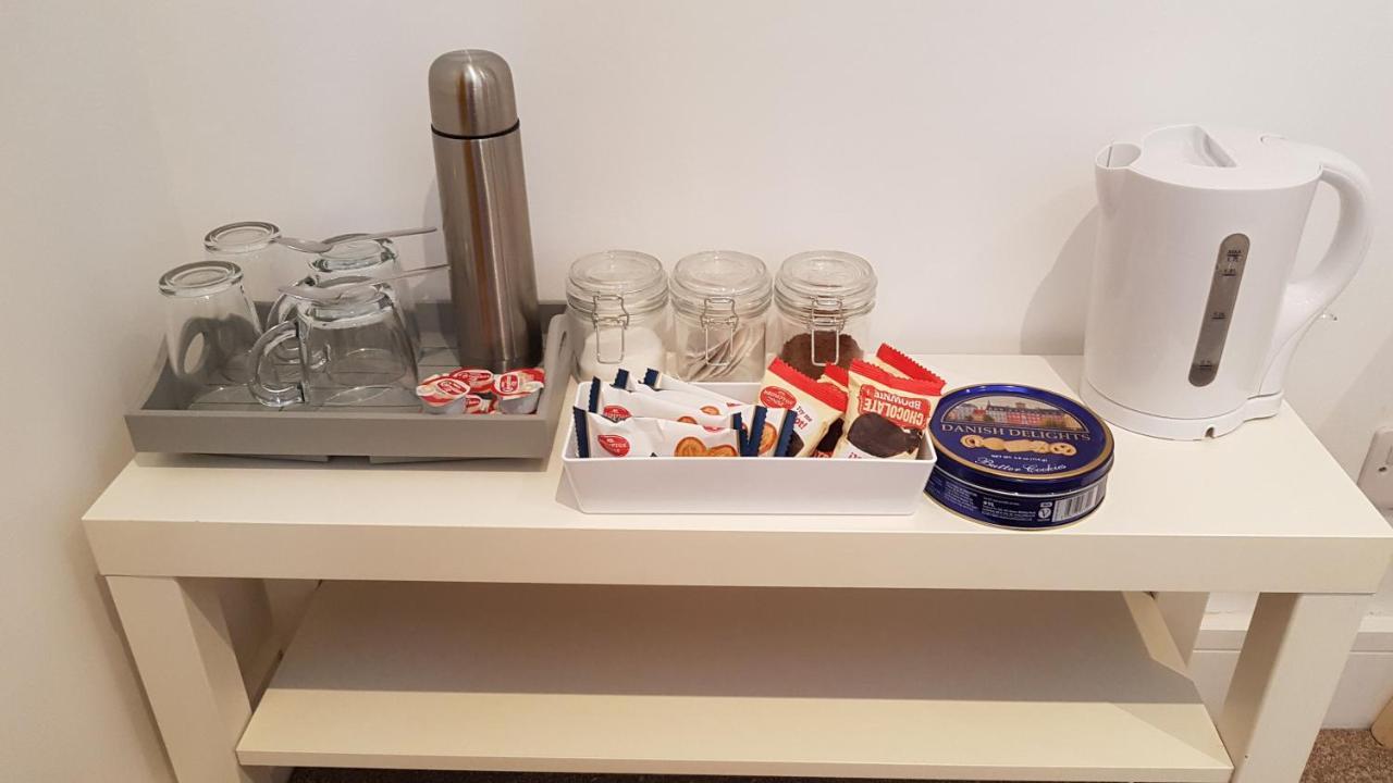 Rosie Flanagan'S Bed & Breakfast สเกคเนส ภายนอก รูปภาพ