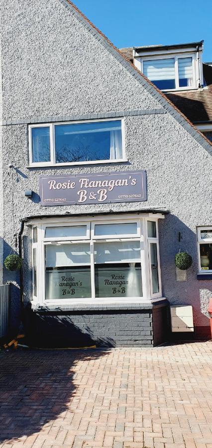 Rosie Flanagan'S Bed & Breakfast สเกคเนส ภายนอก รูปภาพ